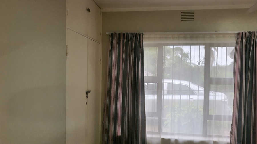 4 Bedroom Property for Sale in Uvongo KwaZulu-Natal