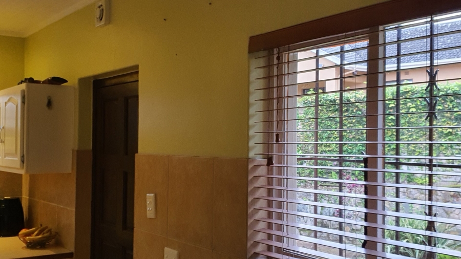 4 Bedroom Property for Sale in Uvongo KwaZulu-Natal