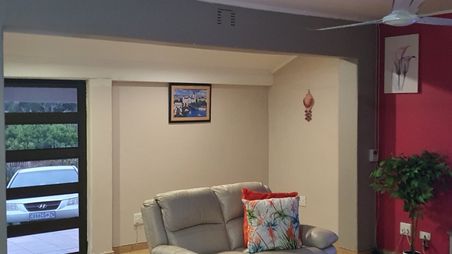 4 Bedroom Property for Sale in Uvongo KwaZulu-Natal