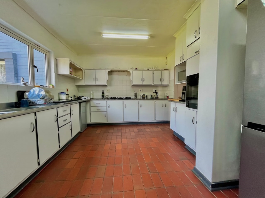 4 Bedroom Property for Sale in Aviary Hill KwaZulu-Natal