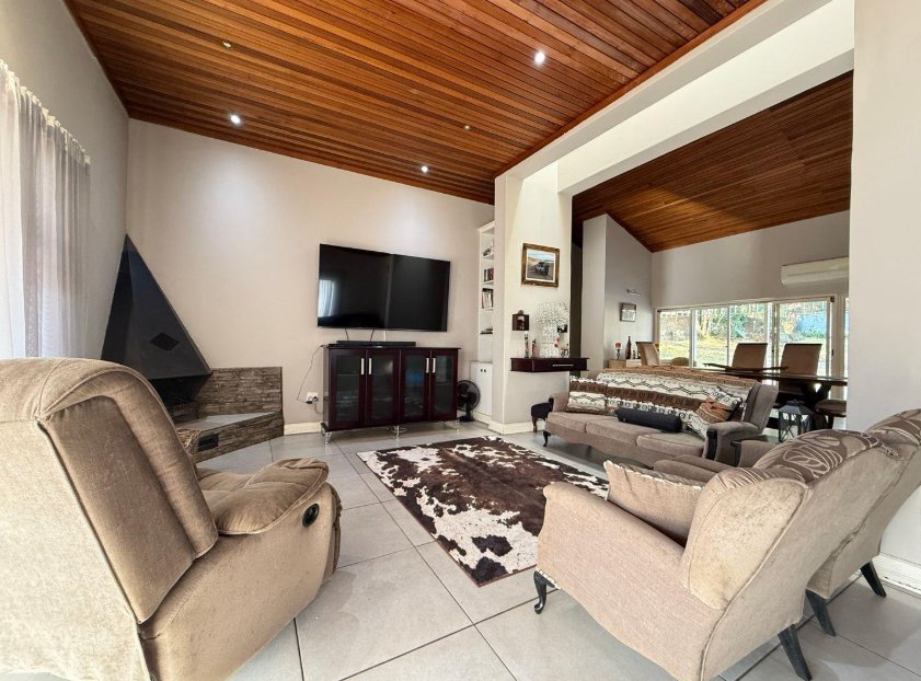 4 Bedroom Property for Sale in Aviary Hill KwaZulu-Natal