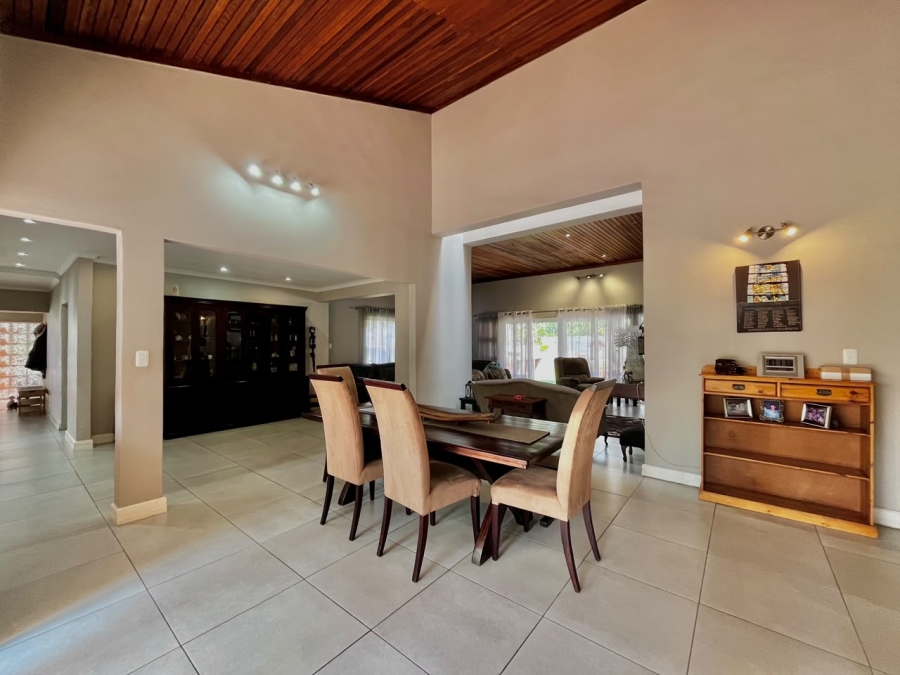 4 Bedroom Property for Sale in Aviary Hill KwaZulu-Natal