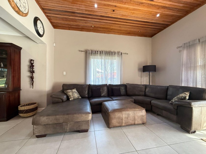 4 Bedroom Property for Sale in Aviary Hill KwaZulu-Natal