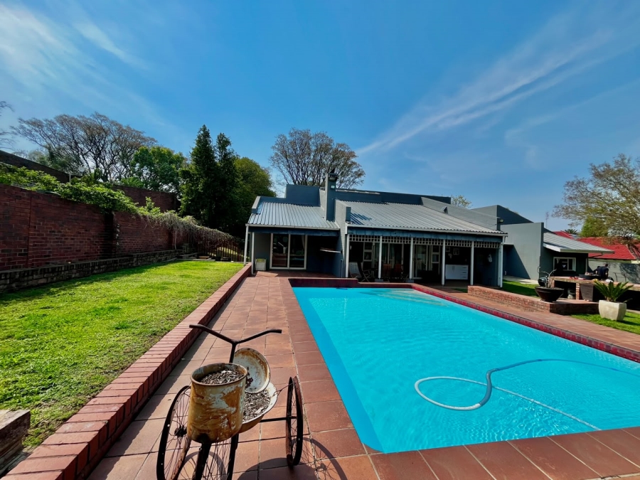 4 Bedroom Property for Sale in Aviary Hill KwaZulu-Natal