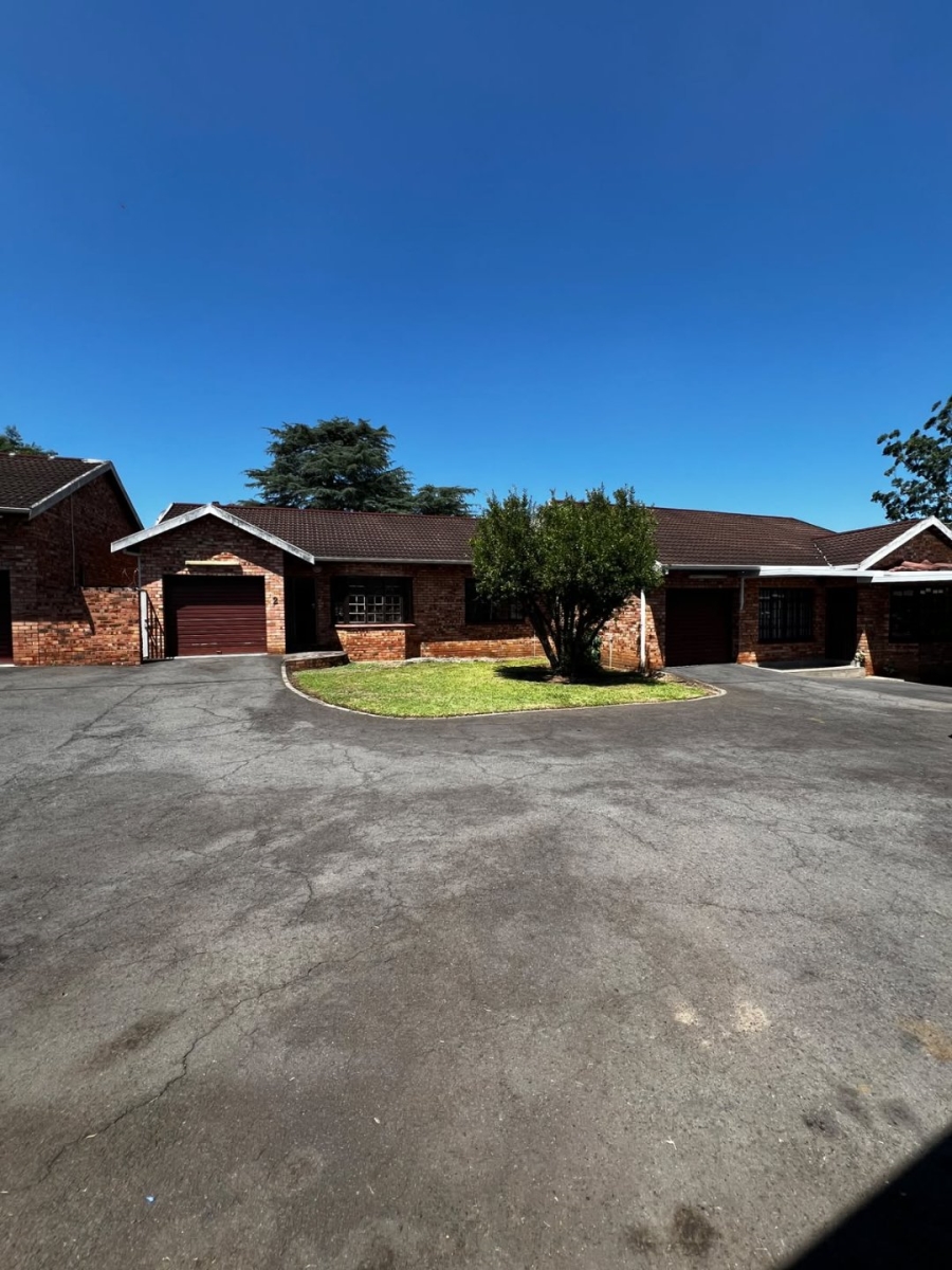 2 Bedroom Property for Sale in Scottsville KwaZulu-Natal