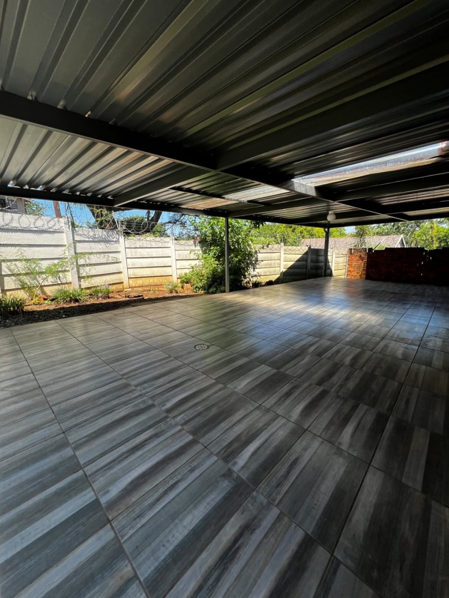 2 Bedroom Property for Sale in Scottsville KwaZulu-Natal