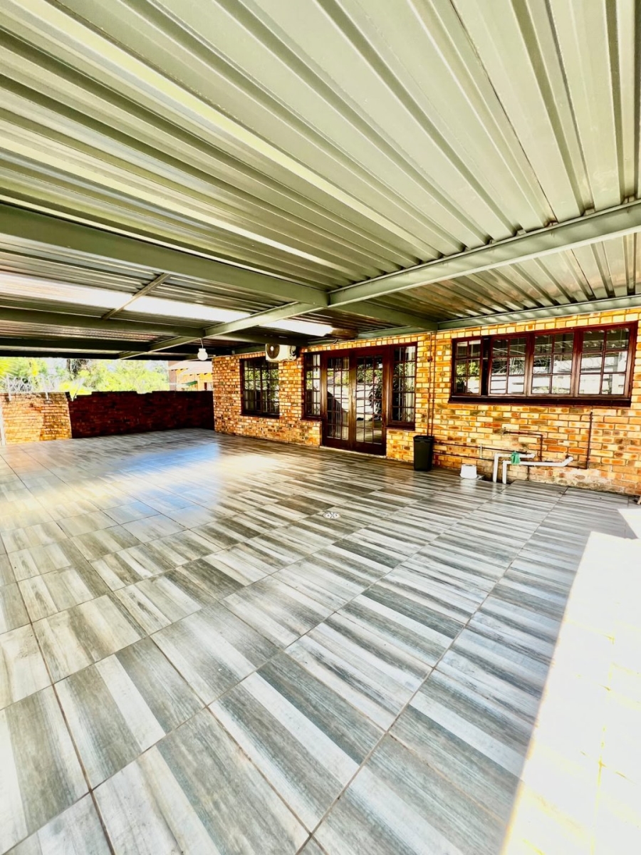 2 Bedroom Property for Sale in Scottsville KwaZulu-Natal