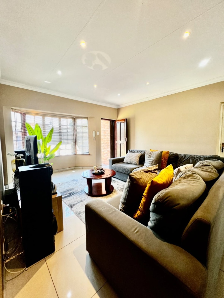 2 Bedroom Property for Sale in Scottsville KwaZulu-Natal