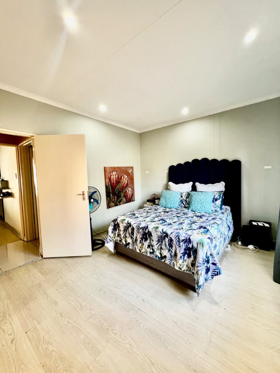 2 Bedroom Property for Sale in Scottsville KwaZulu-Natal