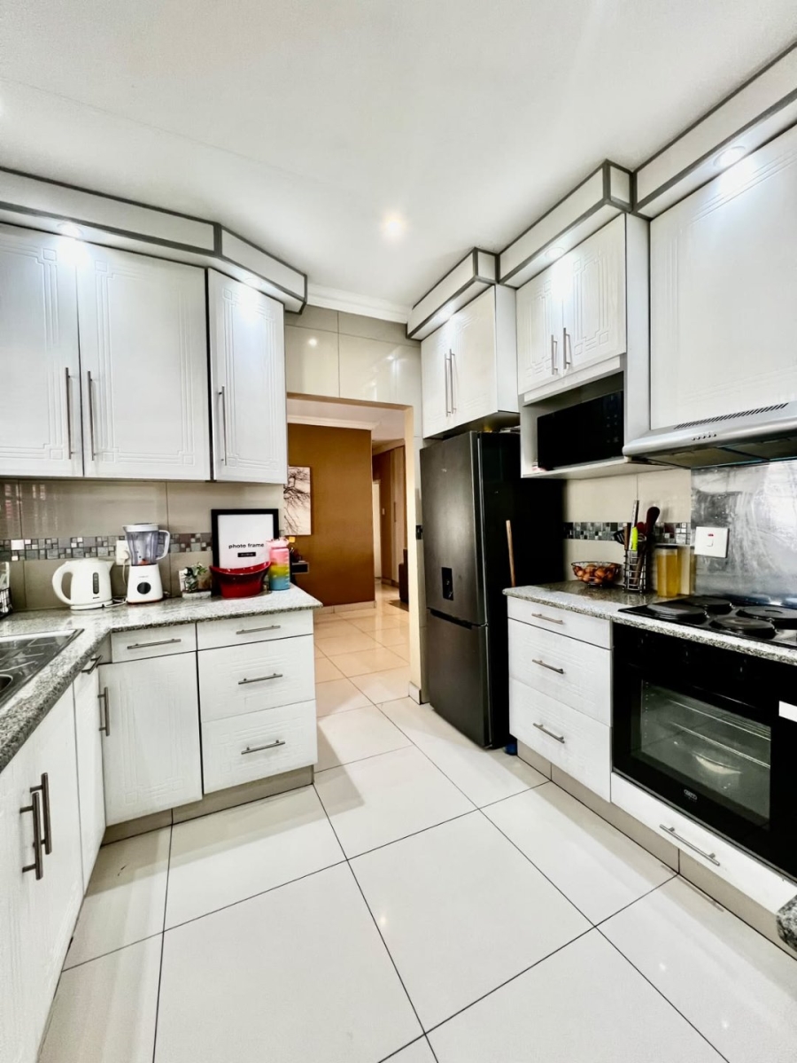 2 Bedroom Property for Sale in Scottsville KwaZulu-Natal