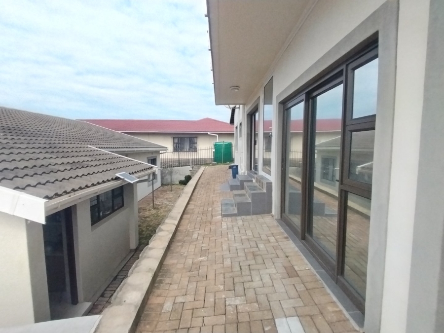 To Let 2 Bedroom Property for Rent in Uvongo KwaZulu-Natal
