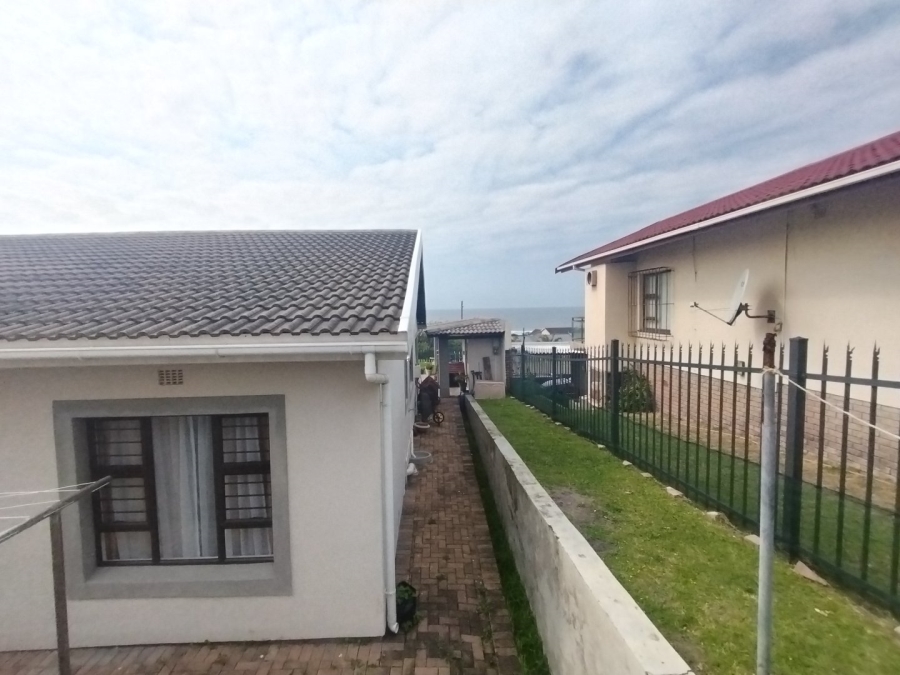 To Let 2 Bedroom Property for Rent in Uvongo KwaZulu-Natal