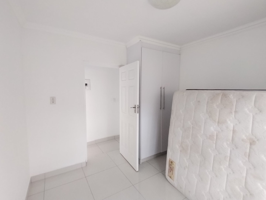 To Let 2 Bedroom Property for Rent in Uvongo KwaZulu-Natal