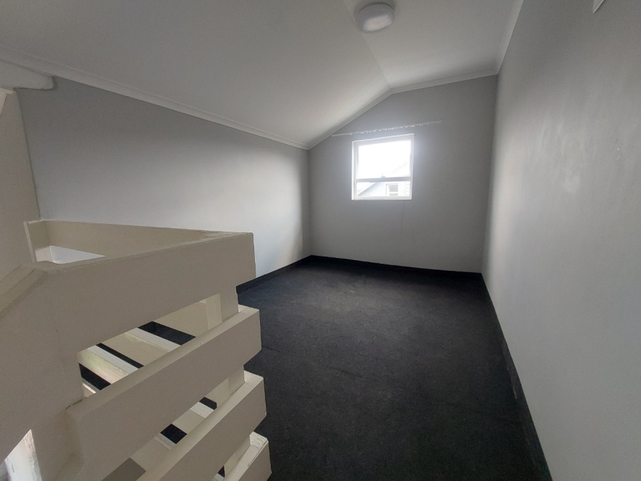 To Let 1 Bedroom Property for Rent in Athlone KwaZulu-Natal