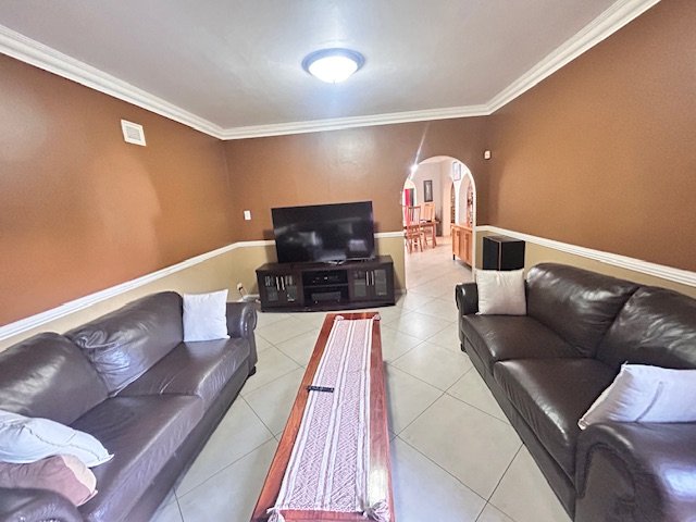 6 Bedroom Property for Sale in Meer En See KwaZulu-Natal