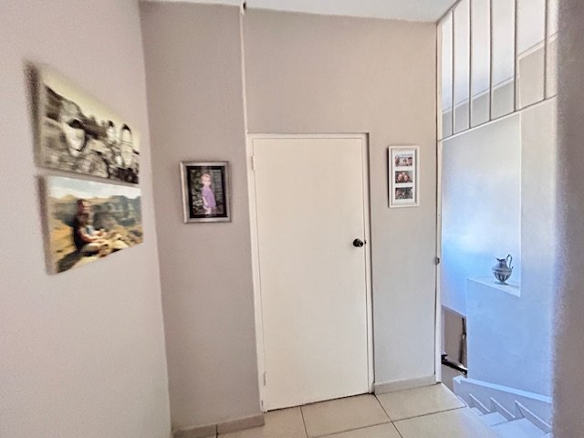 6 Bedroom Property for Sale in Meer En See KwaZulu-Natal