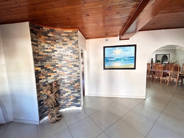 6 Bedroom Property for Sale in Meer En See KwaZulu-Natal