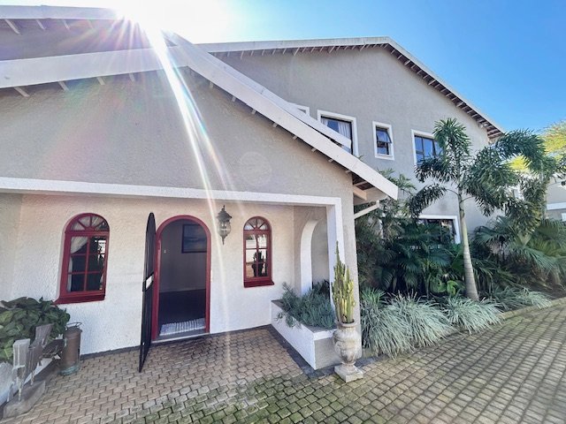6 Bedroom Property for Sale in Meer En See KwaZulu-Natal