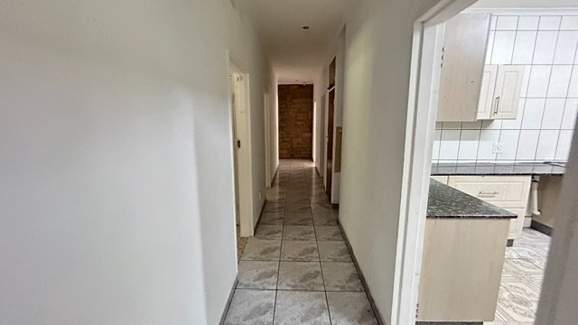 4 Bedroom Property for Sale in Meer En See KwaZulu-Natal