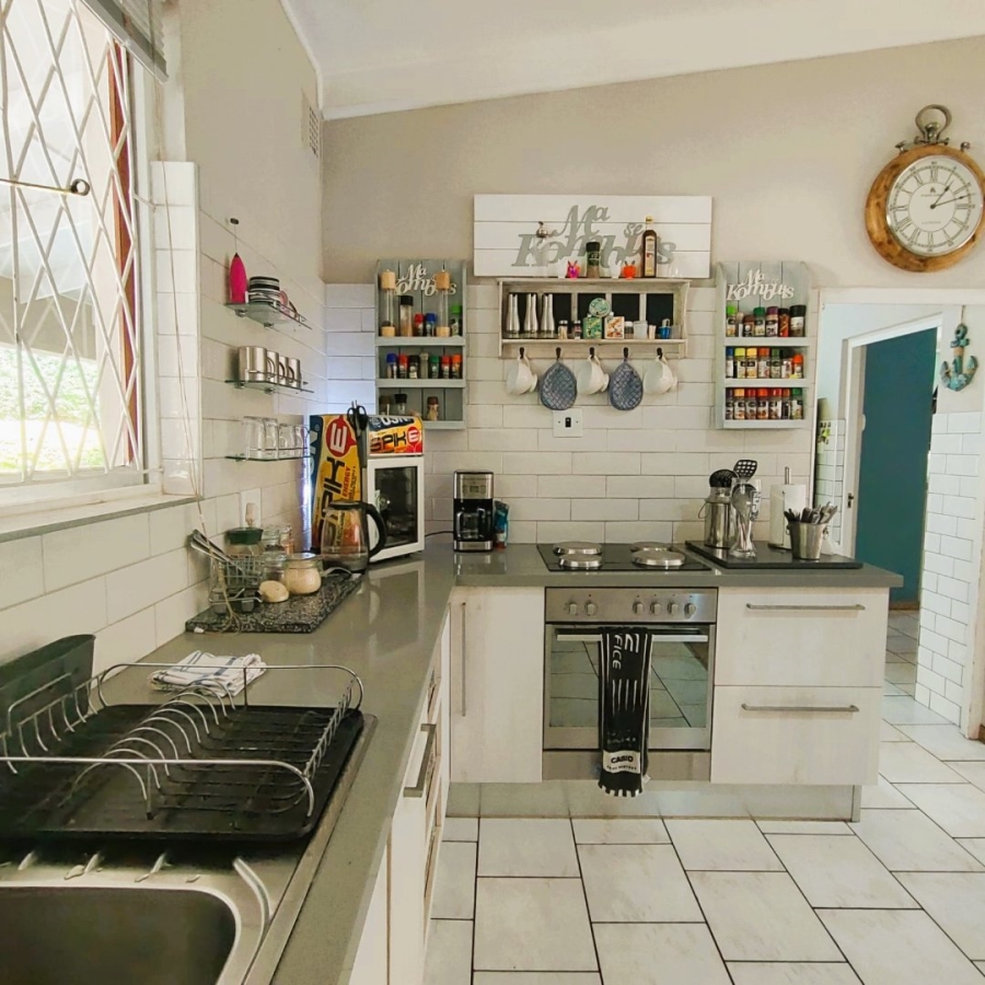 5 Bedroom Property for Sale in Marina Beach KwaZulu-Natal