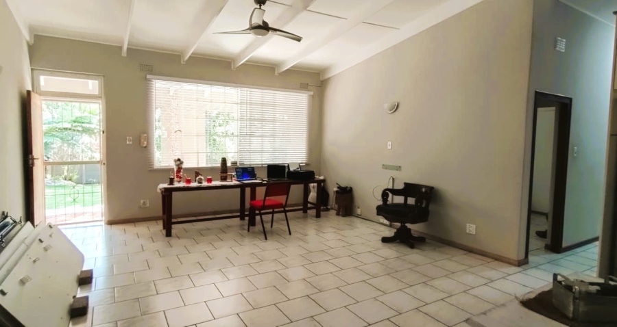 5 Bedroom Property for Sale in Marina Beach KwaZulu-Natal