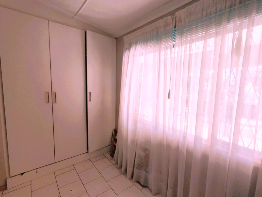 5 Bedroom Property for Sale in Marina Beach KwaZulu-Natal
