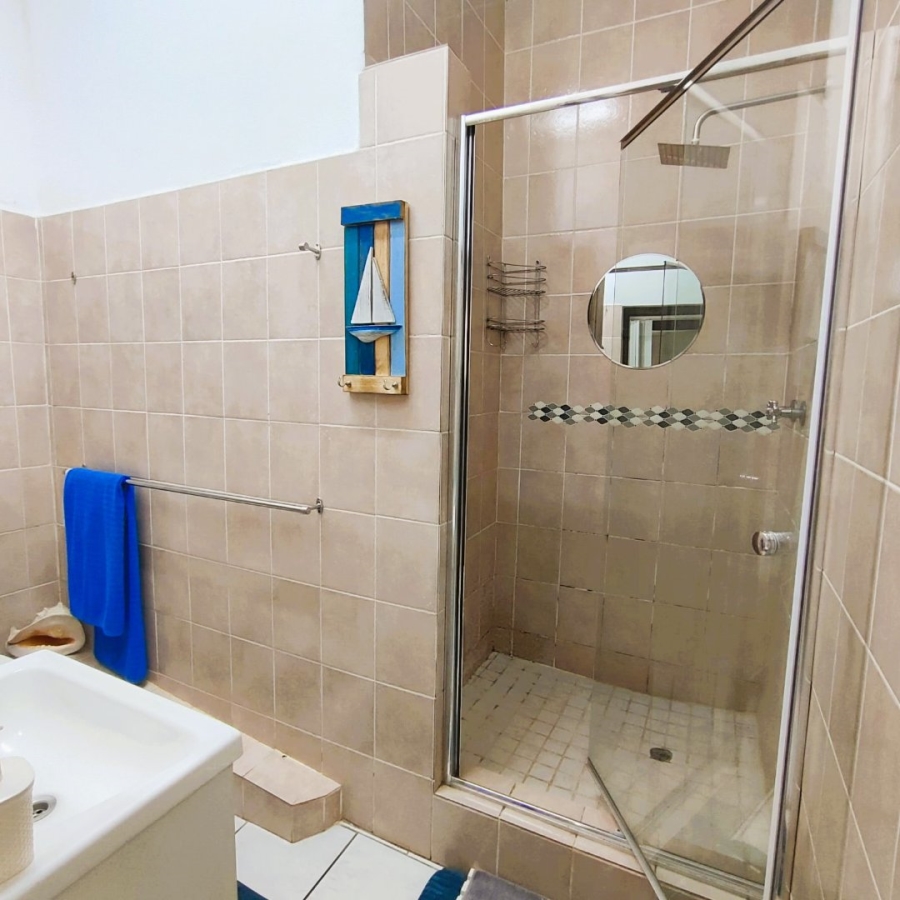 5 Bedroom Property for Sale in Marina Beach KwaZulu-Natal