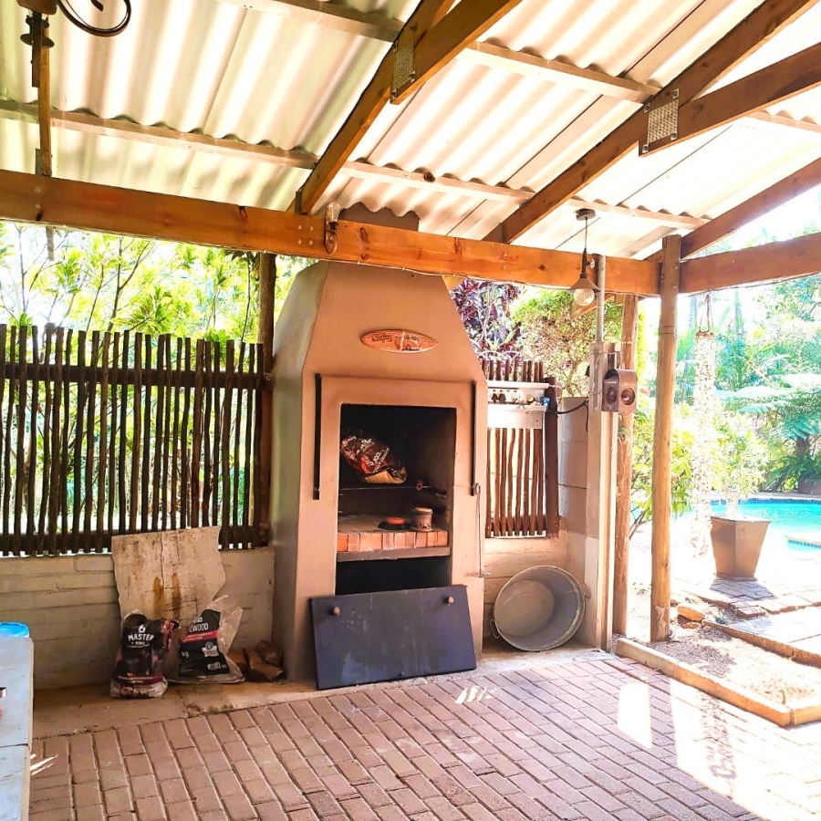 5 Bedroom Property for Sale in Marina Beach KwaZulu-Natal