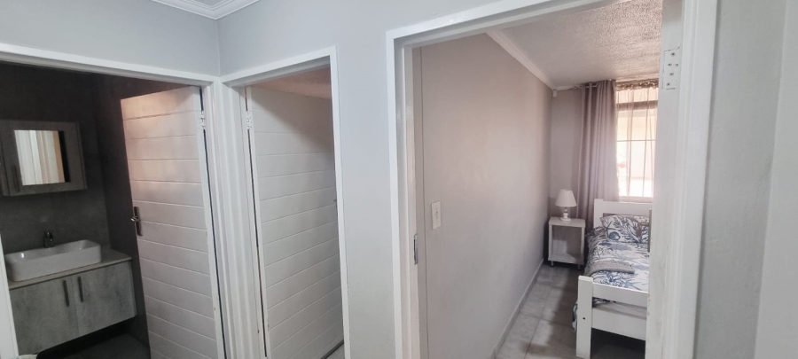 2 Bedroom Property for Sale in Margate KwaZulu-Natal