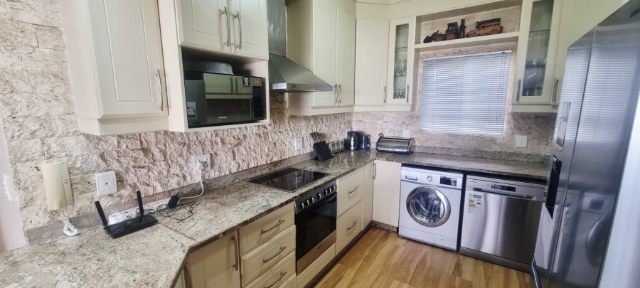 3 Bedroom Property for Sale in Shelly Beach KwaZulu-Natal