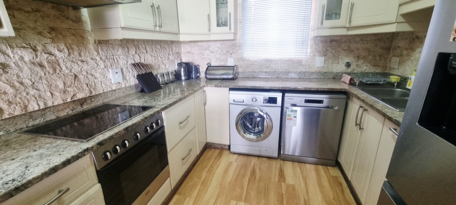 3 Bedroom Property for Sale in Shelly Beach KwaZulu-Natal