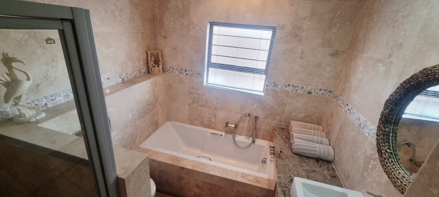 3 Bedroom Property for Sale in Shelly Beach KwaZulu-Natal