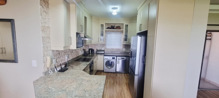 3 Bedroom Property for Sale in Shelly Beach KwaZulu-Natal