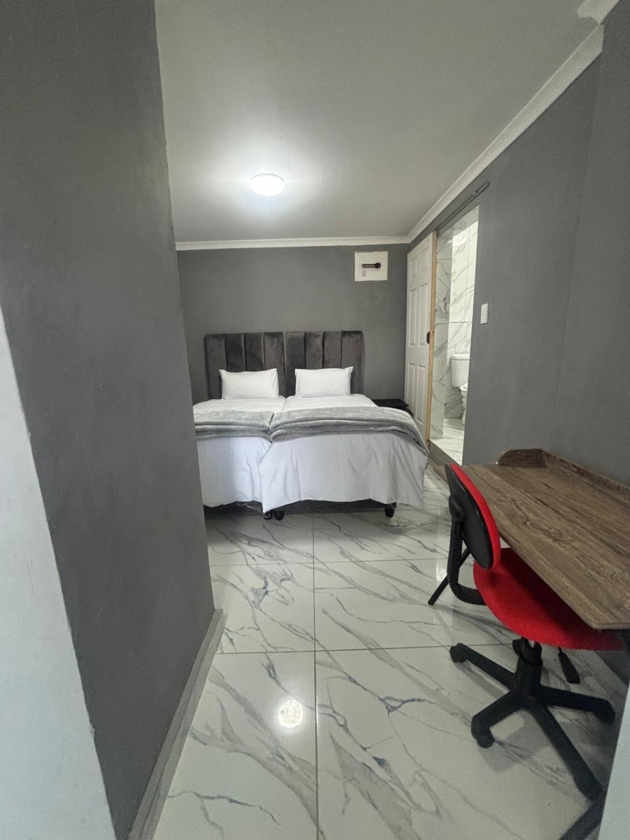 To Let 1 Bedroom Property for Rent in Glenmore KwaZulu-Natal