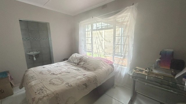 6 Bedroom Property for Sale in Meer En See KwaZulu-Natal