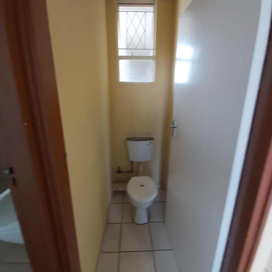 2 Bedroom Property for Sale in Windermere KwaZulu-Natal