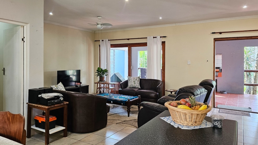 4 Bedroom Property for Sale in Leisure Bay KwaZulu-Natal