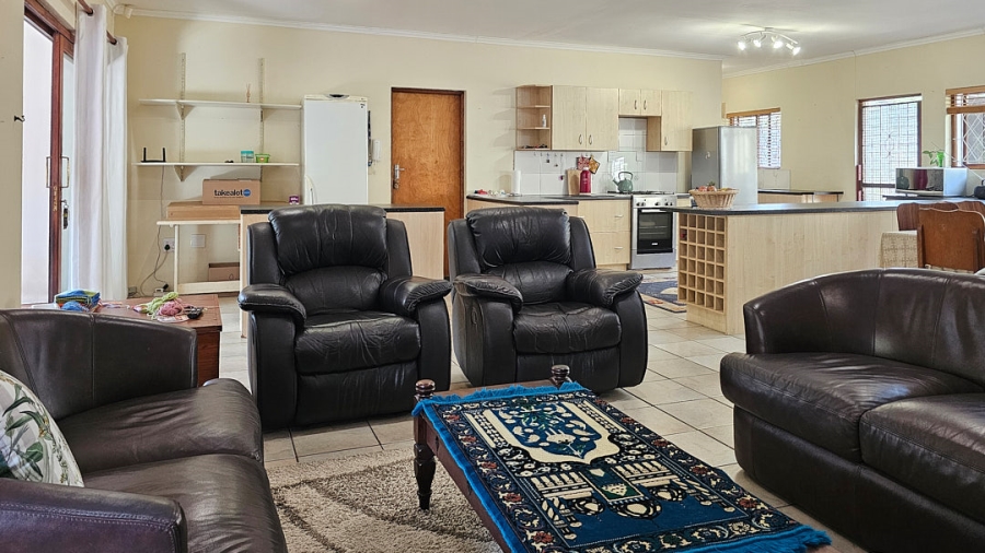 4 Bedroom Property for Sale in Leisure Bay KwaZulu-Natal