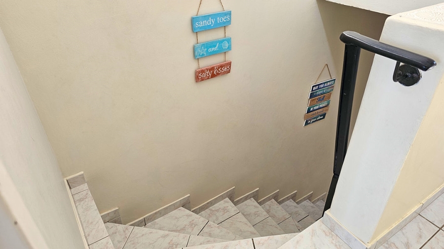 2 Bedroom Property for Sale in Margate Beach KwaZulu-Natal