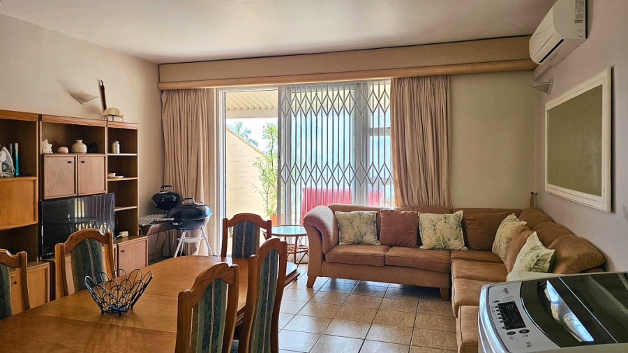 2 Bedroom Property for Sale in Margate Beach KwaZulu-Natal