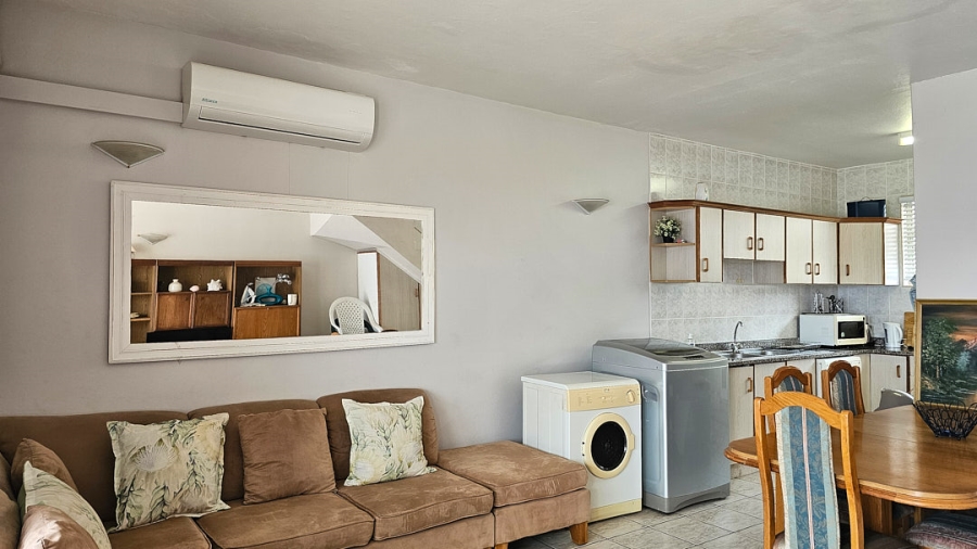 2 Bedroom Property for Sale in Margate Beach KwaZulu-Natal