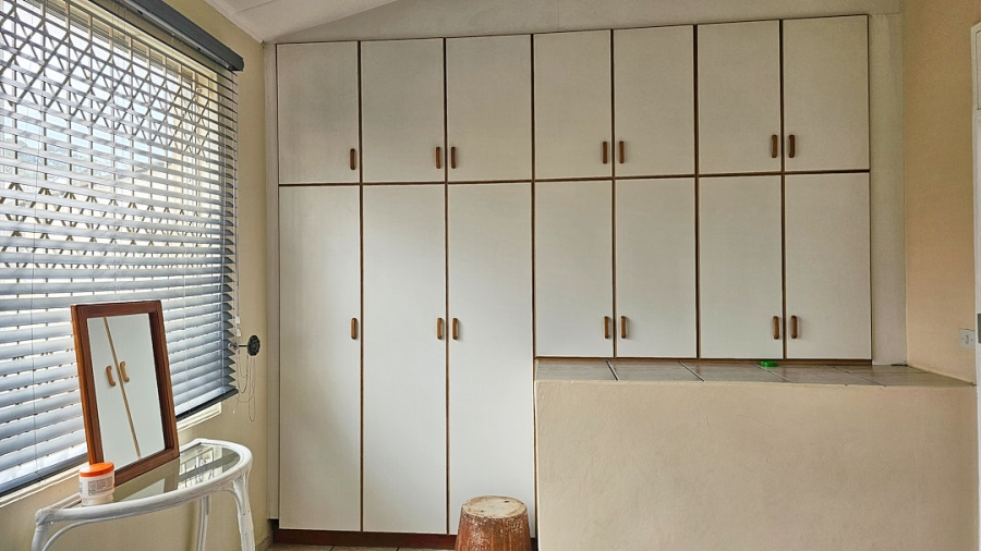 2 Bedroom Property for Sale in Margate Beach KwaZulu-Natal