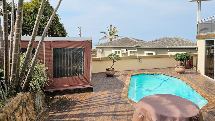 5 Bedroom Property for Sale in Manaba Beach KwaZulu-Natal