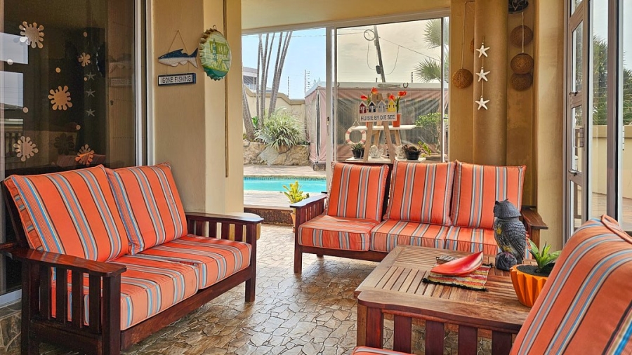 5 Bedroom Property for Sale in Manaba Beach KwaZulu-Natal