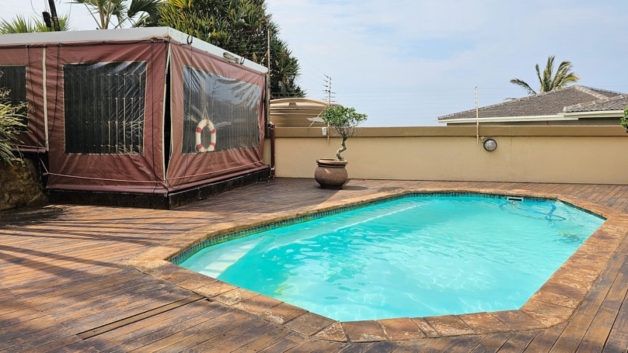5 Bedroom Property for Sale in Manaba Beach KwaZulu-Natal