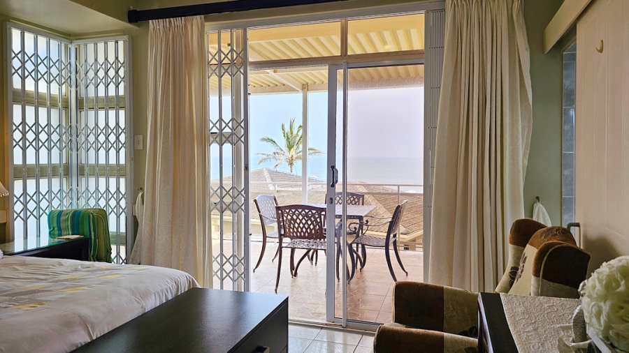 5 Bedroom Property for Sale in Manaba Beach KwaZulu-Natal