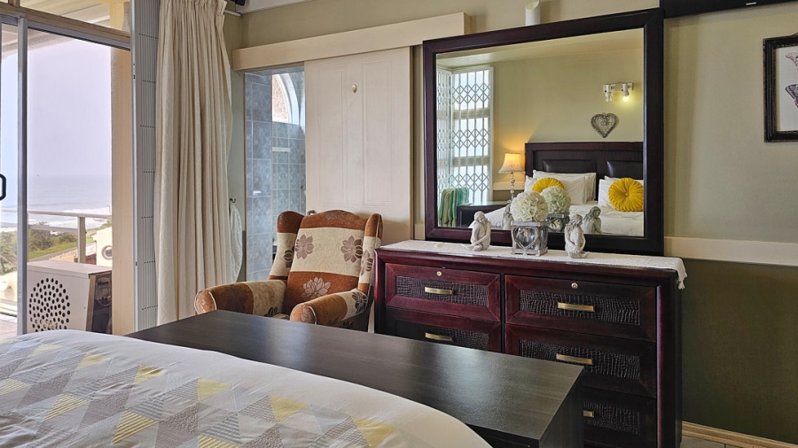 5 Bedroom Property for Sale in Manaba Beach KwaZulu-Natal