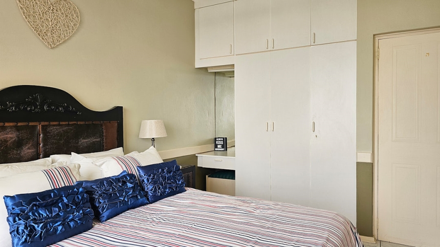 5 Bedroom Property for Sale in Manaba Beach KwaZulu-Natal