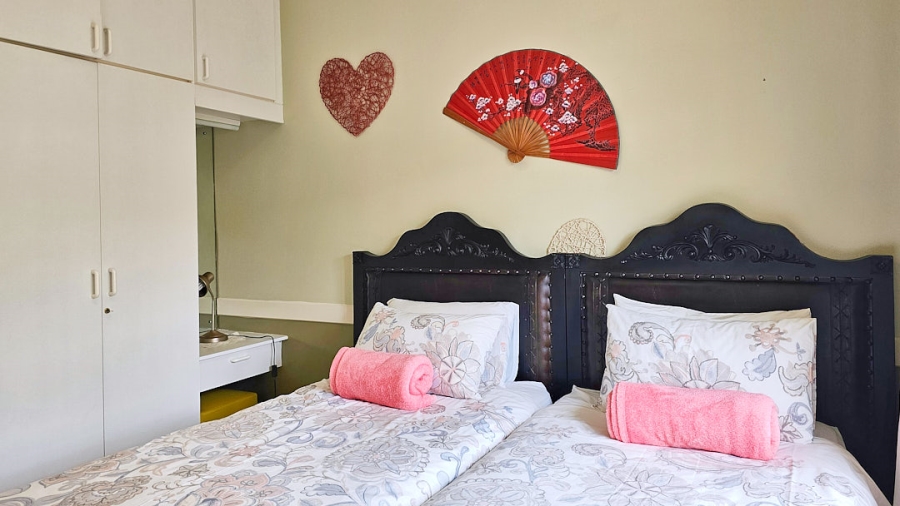 5 Bedroom Property for Sale in Manaba Beach KwaZulu-Natal