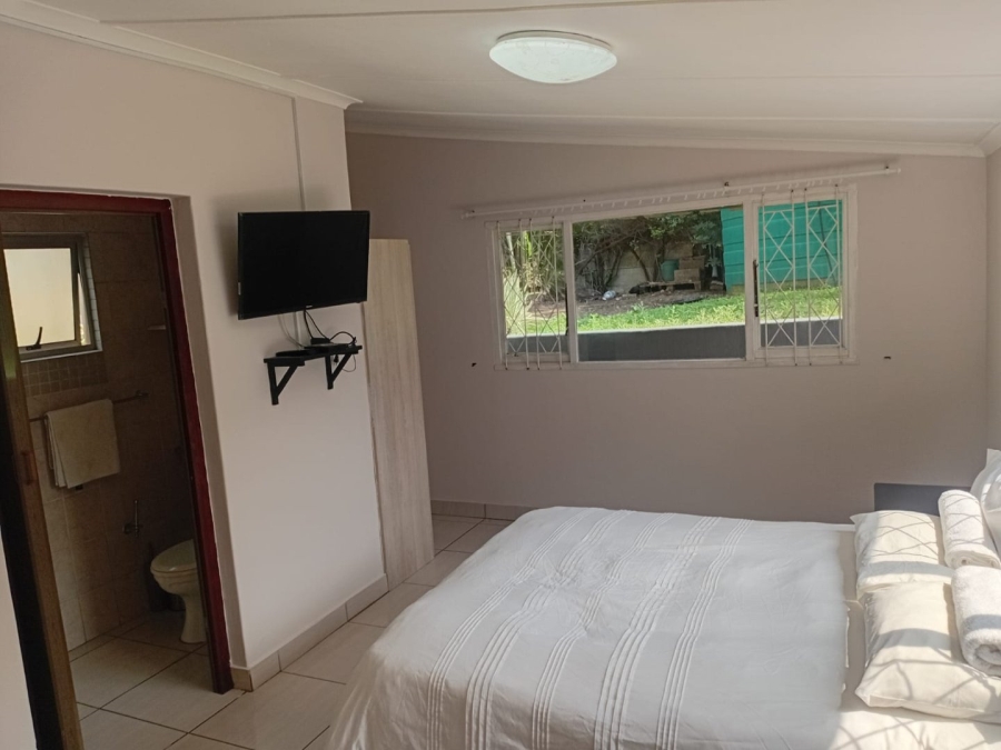 To Let 1 Bedroom Property for Rent in Southport KwaZulu-Natal